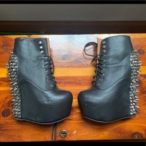 Jeffery Campbell spiked Damsel in black. Size 8